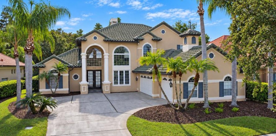 House in Orlando, Florida 4 bedrooms, 305 sq.m. № 2410064