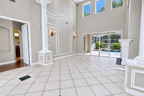 House in Orlando, Florida 4 bedrooms, 305 sq.m. № 2410064 - photo 6