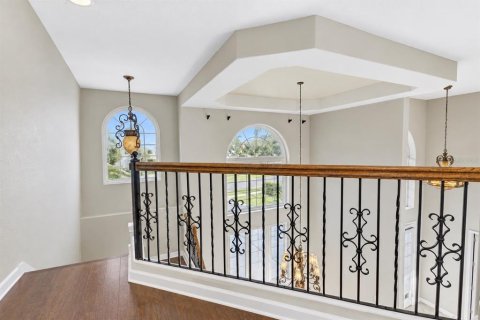House in Orlando, Florida 4 bedrooms, 305 sq.m. № 2410064 - photo 28