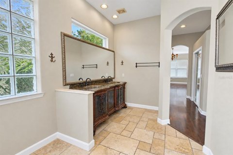 House in Orlando, Florida 4 bedrooms, 305 sq.m. № 2410064 - photo 26