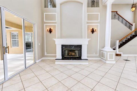 House in Orlando, Florida 4 bedrooms, 305 sq.m. № 2410064 - photo 7