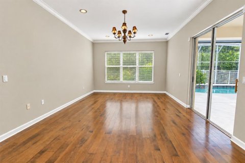 House in Orlando, Florida 4 bedrooms, 305 sq.m. № 2410064 - photo 23