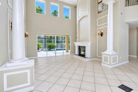 House in Orlando, Florida 4 bedrooms, 305 sq.m. № 2410064 - photo 5