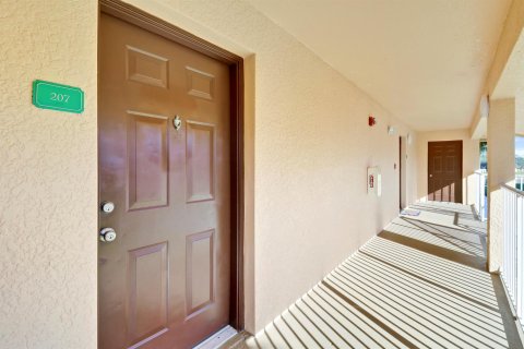 Copropriété à louer à Port St. Lucie, Floride: 2 chambres, 95.97 m2 № 2422335 - photo 2