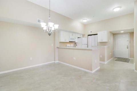 Copropriété à louer à Port St. Lucie, Floride: 2 chambres, 95.97 m2 № 2422335 - photo 4