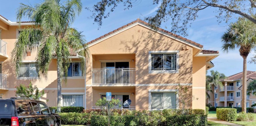 Condo à Port St. Lucie, Floride, 2 chambres  № 2422335