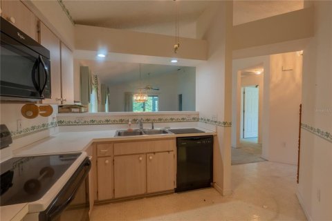 House in Ocala, Florida 2 bedrooms, 109.81 sq.m. № 1917043 - photo 9