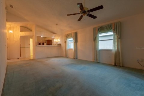House in Ocala, Florida 2 bedrooms, 109.81 sq.m. № 1917043 - photo 13