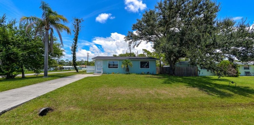 Villa ou maison à Englewood, Floride 2 chambres, 84.73 m2 № 1866279