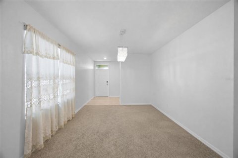 Villa ou maison à vendre à Wesley Chapel, Floride: 3 chambres, 140.84 m2 № 2415155 - photo 5