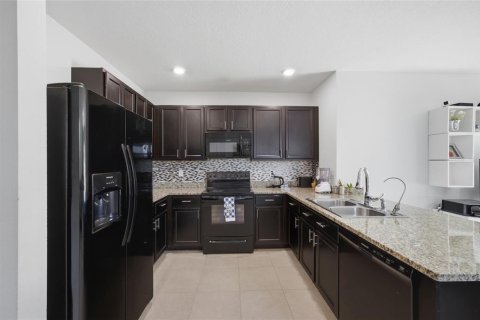 Villa ou maison à vendre à Wesley Chapel, Floride: 3 chambres, 140.84 m2 № 2415155 - photo 7