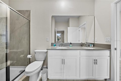 Casa en venta en Kissimmee, Florida, 8 dormitorios, 398.46 m2 № 2228229 - foto 19