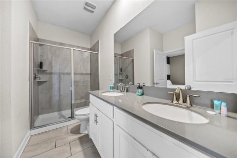 Casa en venta en Kissimmee, Florida, 8 dormitorios, 398.46 m2 № 2228229 - foto 18