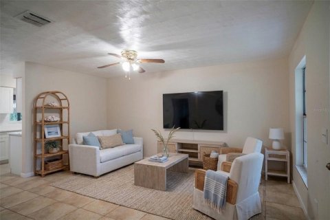 Casa en venta en Casselberry, Florida, 3 dormitorios, 106.84 m2 № 2232487 - foto 8