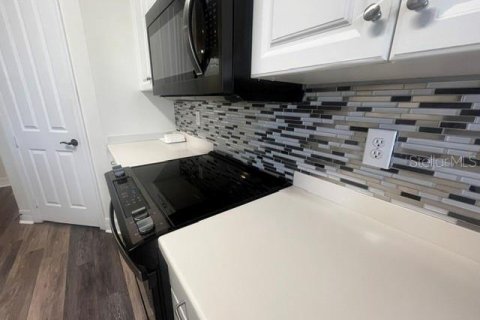 Copropriété à vendre à Punta Gorda, Floride: 2 chambres, 137.96 m2 № 2302995 - photo 4
