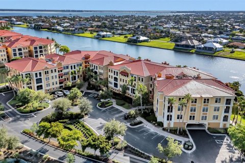 Condominio en Punta Gorda, Florida, 2 dormitorios  № 2302995