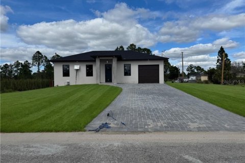 Casa en venta en Lehigh Acres, Florida, 3 dormitorios, 98.2 m2 № 1635086 - foto 1