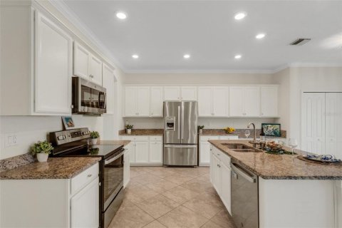 House in Venice, Florida 5 bedrooms, 297.84 sq.m. № 1845171 - photo 8