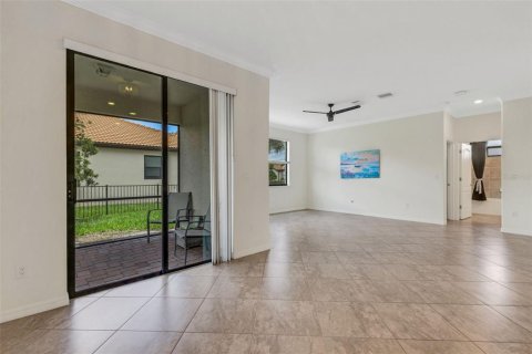 House in Venice, Florida 5 bedrooms, 297.84 sq.m. № 1845171 - photo 14