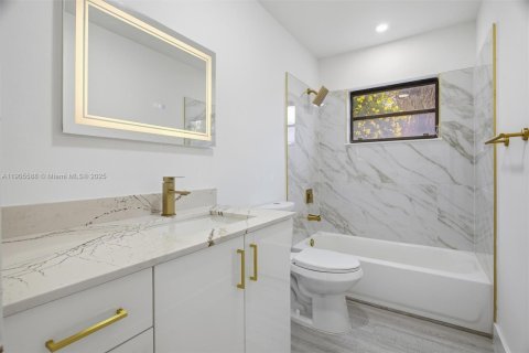 House in Lauderhill, Florida 3 bedrooms, 154.78 sq.m. № 1956229 - photo 8