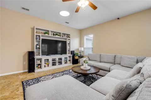 House in New Smyrna Beach, Florida 4 bedrooms, 254.37 sq.m. № 1816036 - photo 27