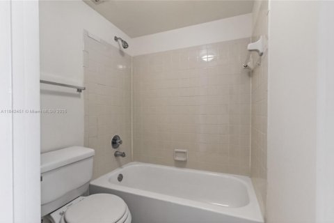Condo in West Palm Beach, Florida, 1 bedroom  № 1836695 - photo 30