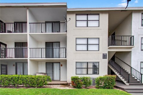 Condo in West Palm Beach, Florida, 1 bedroom  № 1836695 - photo 4