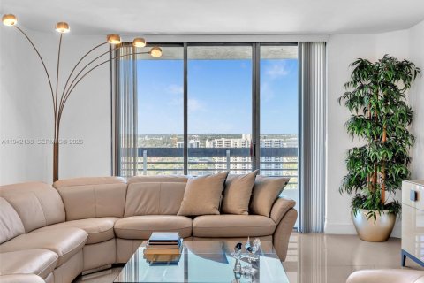 Condo in Aventura, Florida, 2 bedrooms  № 2000931 - photo 5
