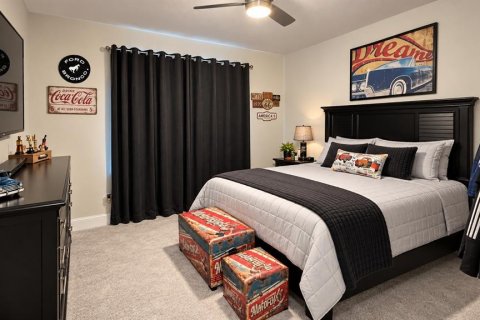 House in Orlando, Florida 4 bedrooms, 385.54 sq.m. № 2403654 - photo 30