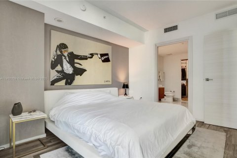 Condominio en alquiler en Miami, Florida, 1 dormitorio, 80.45 m2 № 1953585 - foto 8