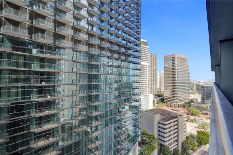 Condominio en alquiler en Miami, Florida, 1 dormitorio, 80.45 m2 № 1953585 - foto 27