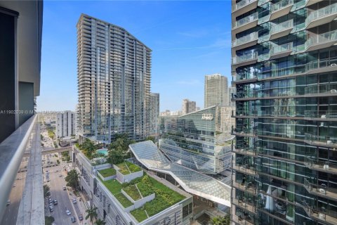 Condominio en alquiler en Miami, Florida, 1 dormitorio, 80.45 m2 № 1953585 - foto 29