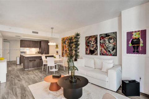 Condominio en alquiler en Miami, Florida, 1 dormitorio, 80.45 m2 № 1953585 - foto 4