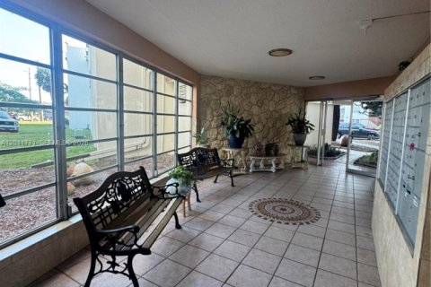 Copropriété à vendre à Miami, Floride: 1 chambre, 72.28 m2 № 2075389 - photo 23