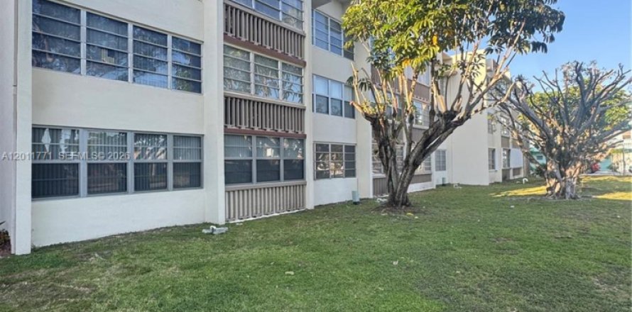 Condo à Miami, Floride, 1 chambre № 2075389