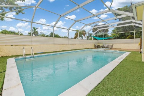 Villa ou maison à vendre à Punta Gorda, Floride: 3 chambres, 93.37 m2 № 2358327 - photo 28