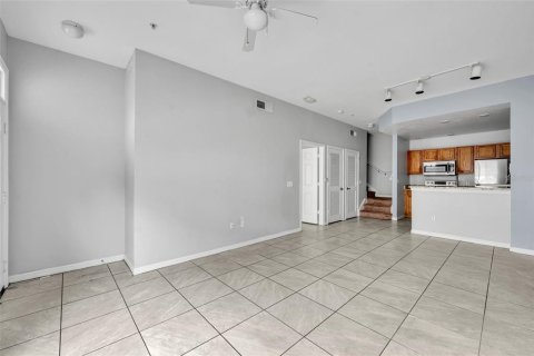 Condominio en venta en Kissimmee, Florida, 3 dormitorios, 120.4 m2 № 1608379 - foto 4
