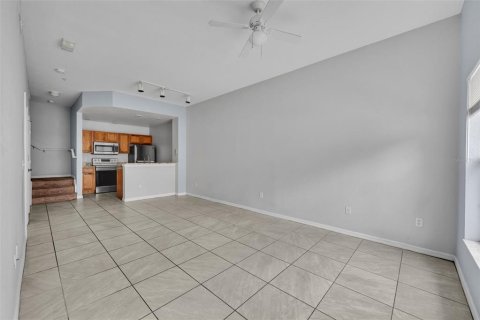 Condominio en venta en Kissimmee, Florida, 3 dormitorios, 120.4 m2 № 1608379 - foto 3