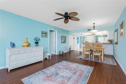 Condo in Englewood, Florida, 2 bedrooms  № 1869400 - photo 10