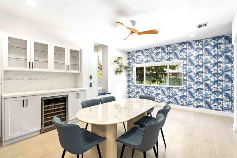 Villa ou maison à louer à Miami, Floride: 4 chambres, 232.26 m2 № 2046695 - photo 17