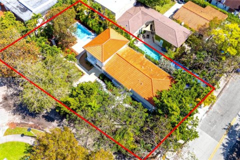 Villa ou maison à louer à Miami, Floride: 4 chambres, 232.26 m2 № 2046695 - photo 3