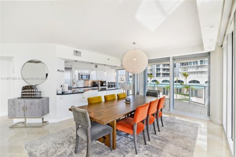 Copropriété à vendre à Sunny Isles Beach, Floride: 2 chambres, 187.66 m2 № 1980781 - photo 5