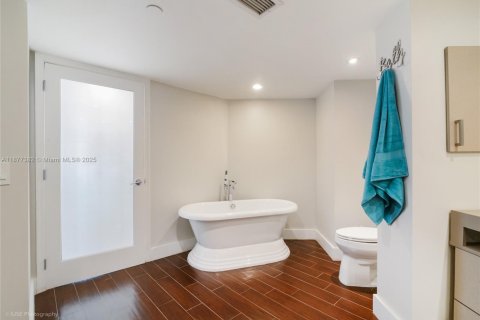 Copropriété à vendre à Sunny Isles Beach, Floride: 2 chambres, 187.66 m2 № 1980781 - photo 18