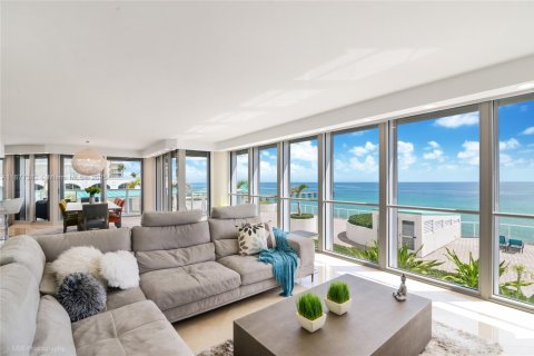 Condo à Sunny Isles Beach, Floride, 2 chambres  № 1980781