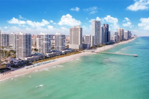 Copropriété à vendre à Sunny Isles Beach, Floride: 2 chambres, 187.66 m2 № 1980781 - photo 26