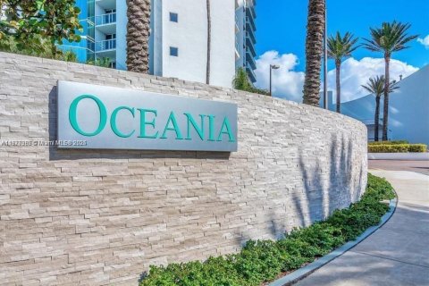 Copropriété à vendre à Sunny Isles Beach, Floride: 2 chambres, 187.66 m2 № 1980781 - photo 27