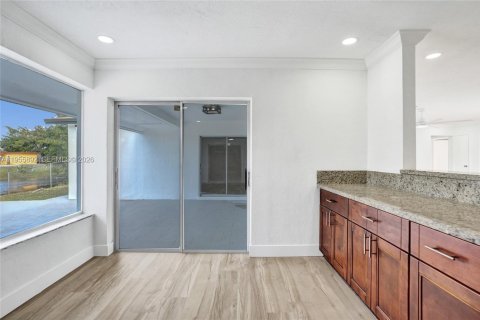 Купить виллу или дом в Мирамар, Флорида 3 спальни, 153.47м2, № 2010495 - фото 12