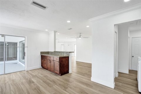 Купить виллу или дом в Мирамар, Флорида 3 спальни, 153.47м2, № 2010495 - фото 15