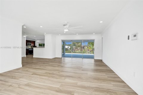 Купить виллу или дом в Мирамар, Флорида 3 спальни, 153.47м2, № 2010495 - фото 5