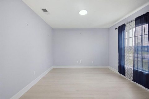 House in Orange Park, Florida 3 bedrooms, 175.31 sq.m. № 2395972 - photo 26